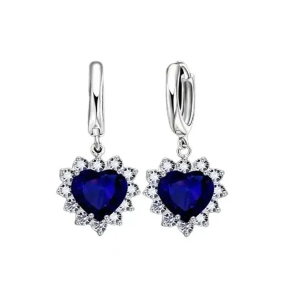 ⭐4pc Bundle Sale⭐ Vintage Sapphire Hearts Pendant, Earrings & 18" Chain - Picture 5 of 5